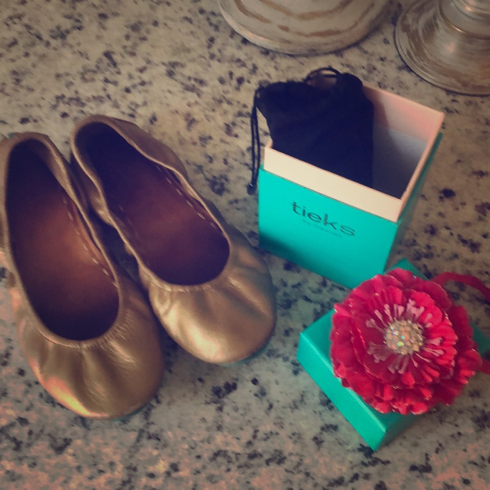 Tieks size 9 metallic gold
